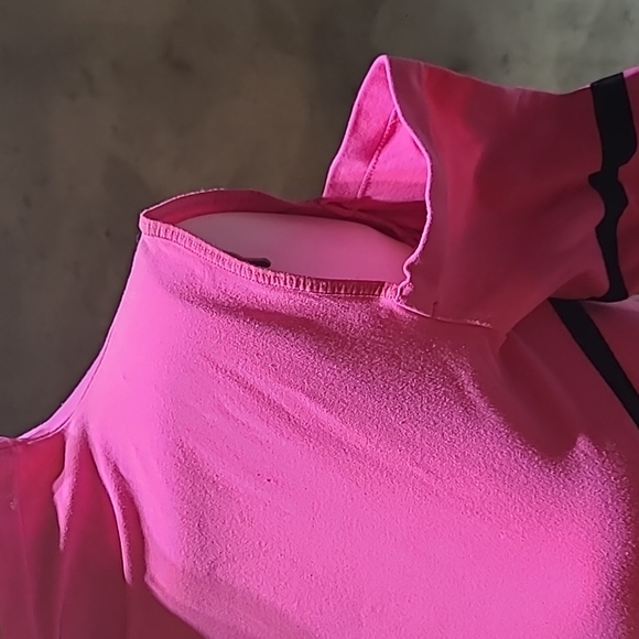 ★ 3 for $10 ★ Mock neck Cold Shoulder - Picture 3 of 3